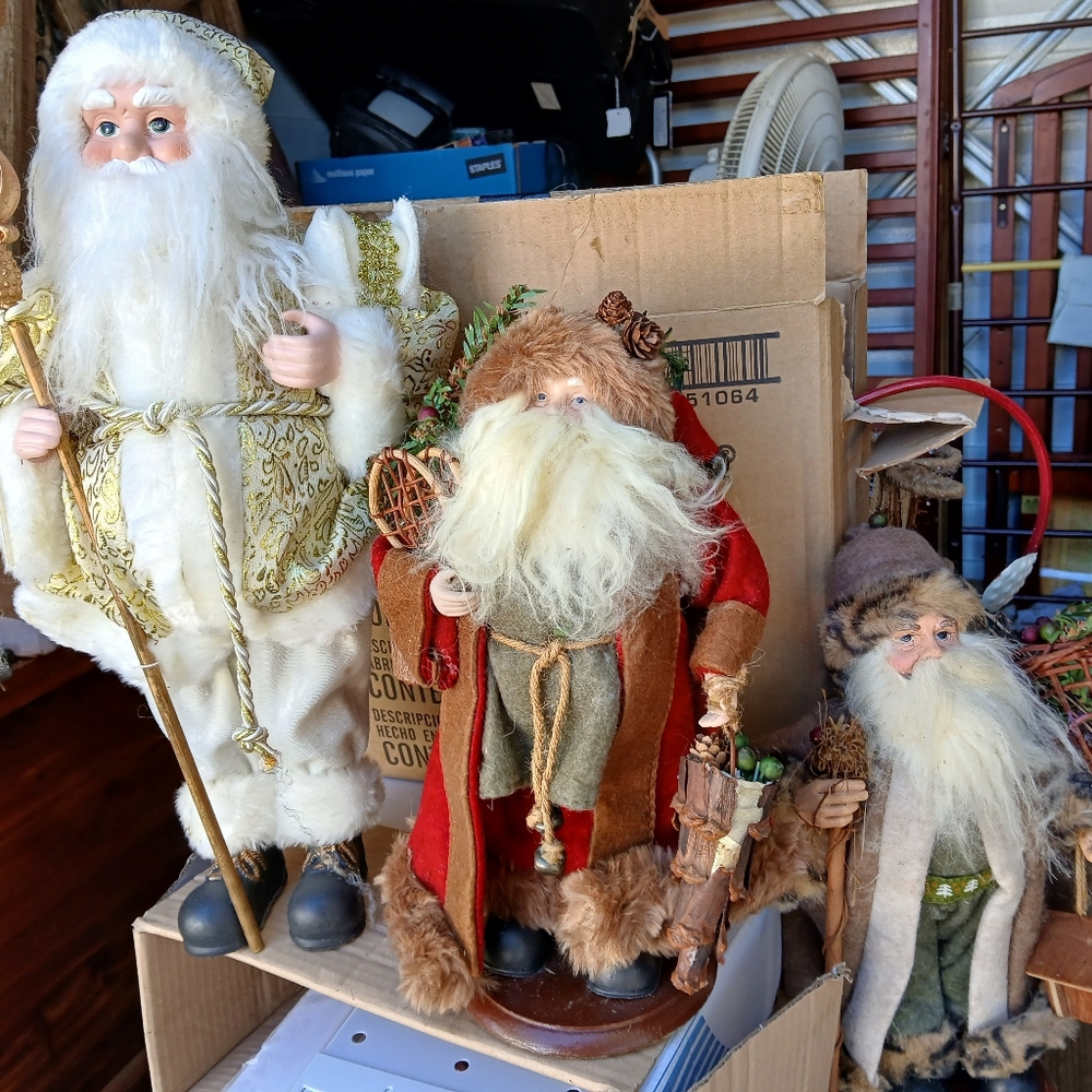 Charming Santa Claus Trio Figurine Set - Red, Green, White